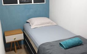 Quarto de solteiro com ventilador Hostel 940